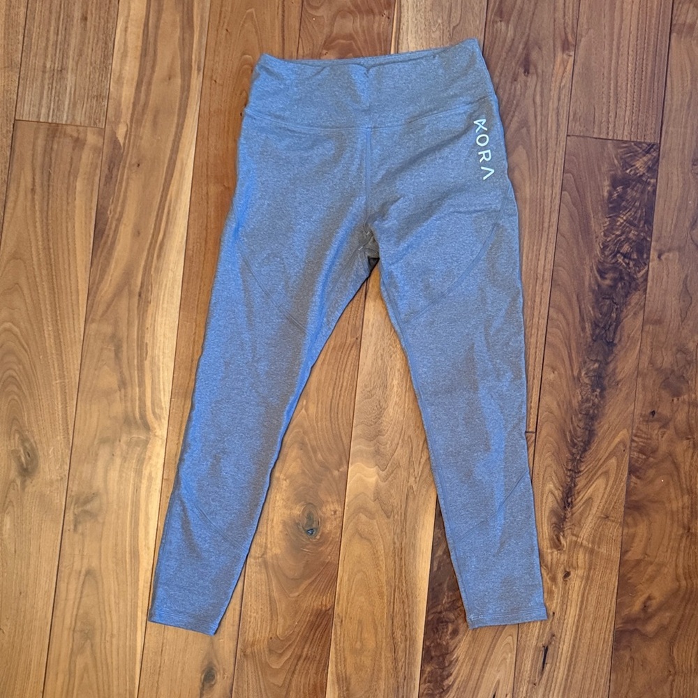 3/4 Length Gray Leggings